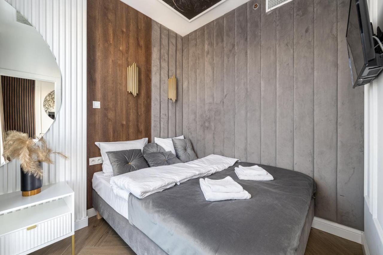 2-Bedroom Delux Apartment Wwa25 Warsawa Bagian luar foto