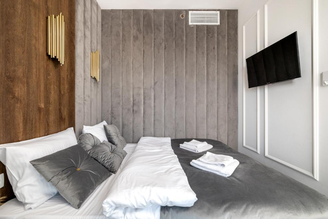 2-Bedroom Delux Apartment Wwa25 Warsawa Bagian luar foto