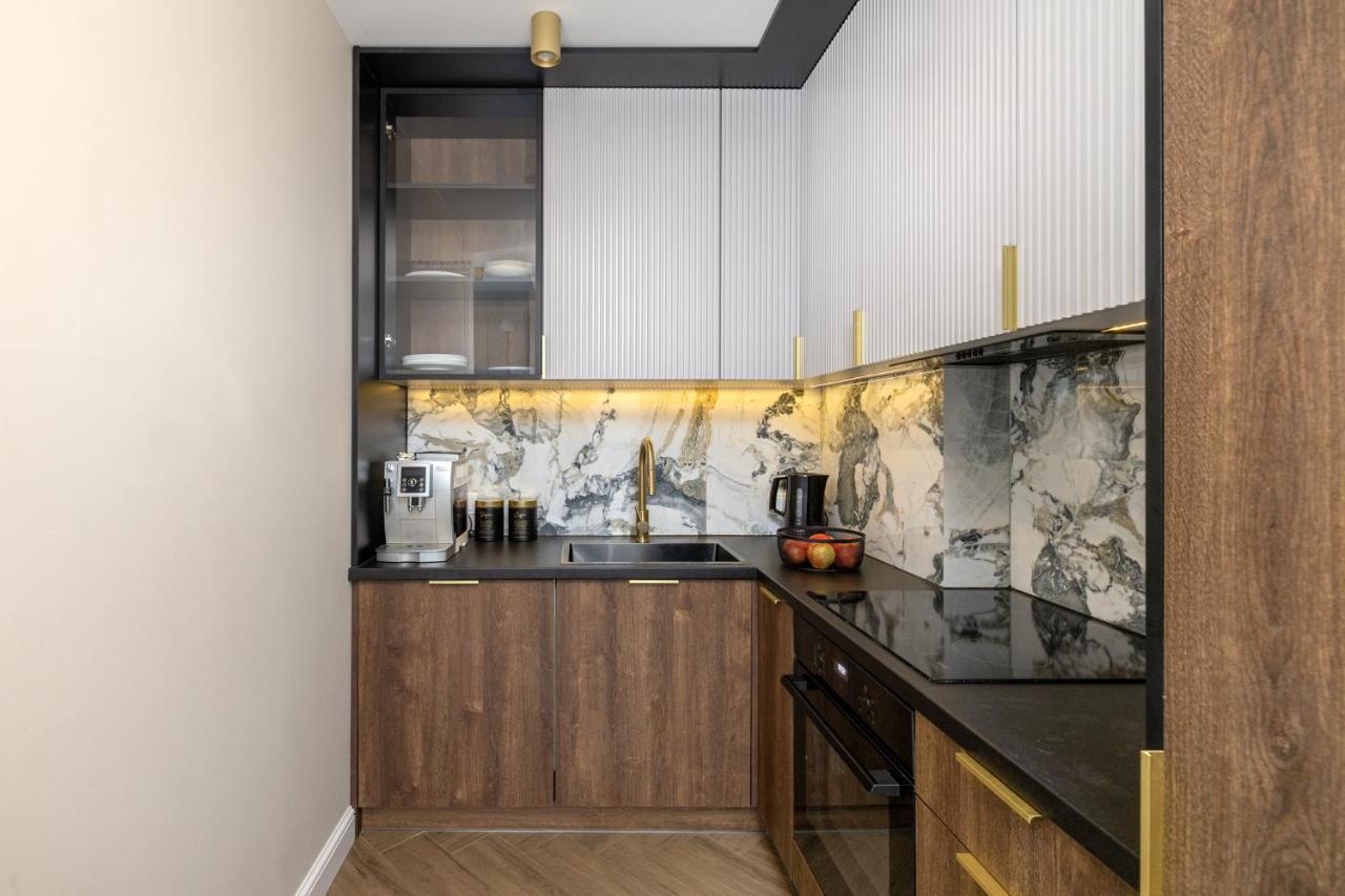 2-Bedroom Delux Apartment Wwa25 Warsawa Bagian luar foto