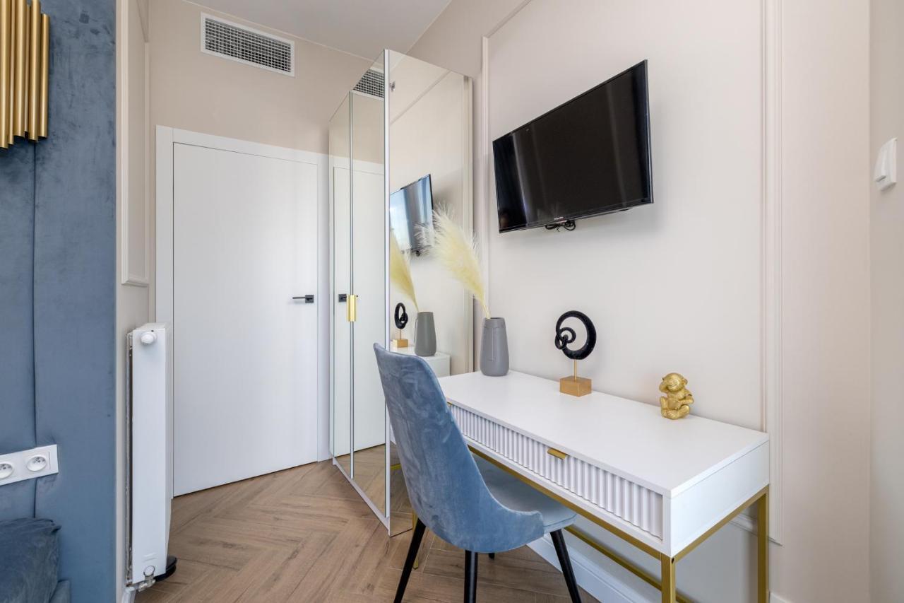 2-Bedroom Delux Apartment Wwa25 Warsawa Bagian luar foto